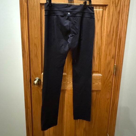 Lululemon Black Legging 12 - Picture 2 of 4